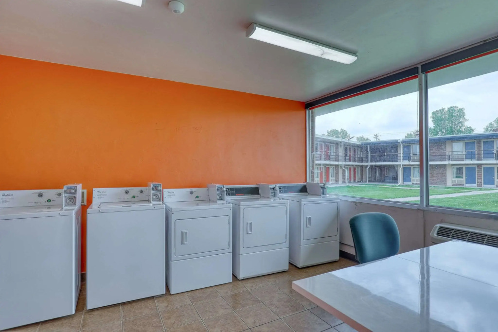 Econo Lodge Neenah