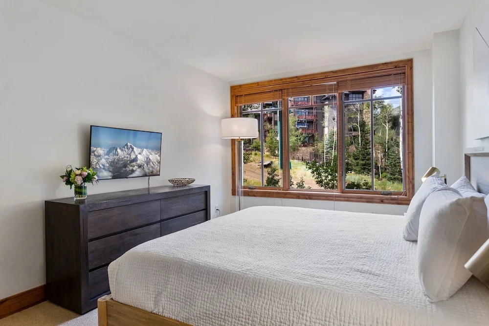 Shooting Star Lodge at Deer Valley Resort - Three Bedroom Residence #206 3 Condo