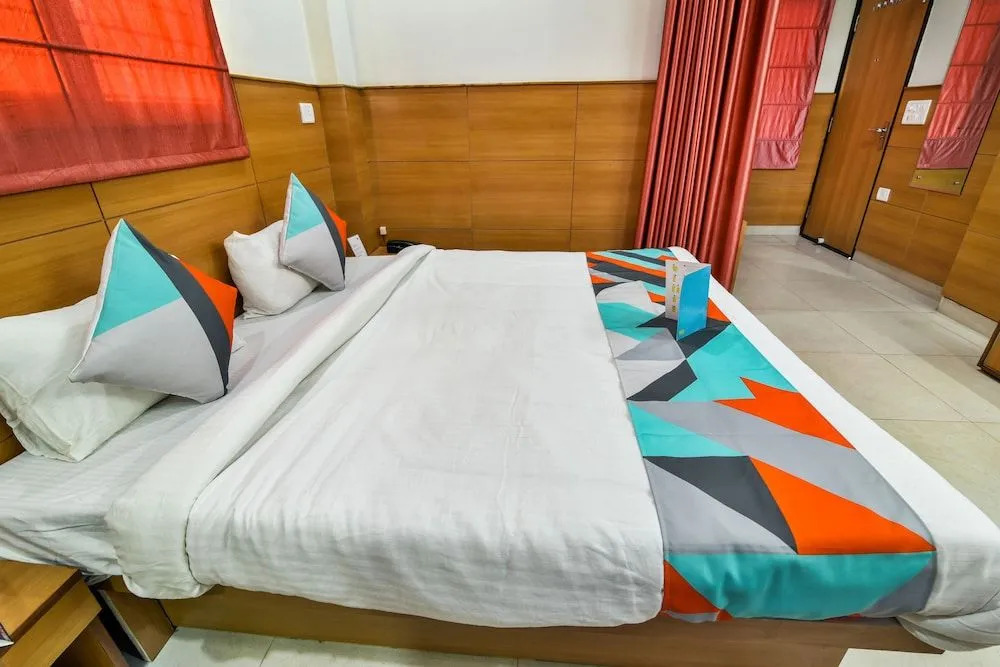 FabHotel Aerosky