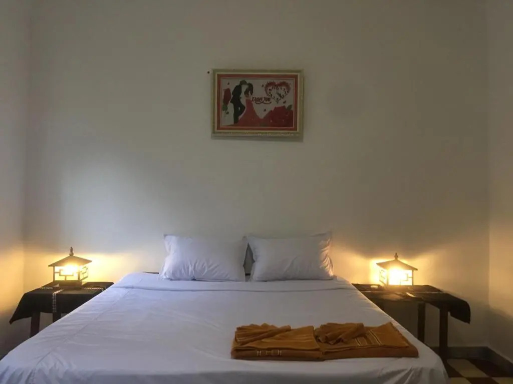 About The World Hostel And Restaurant