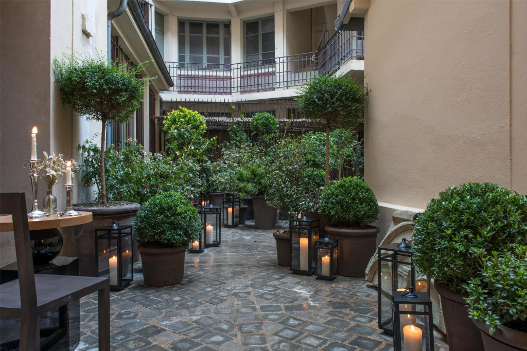 Cour des Vosges - Evok Collection