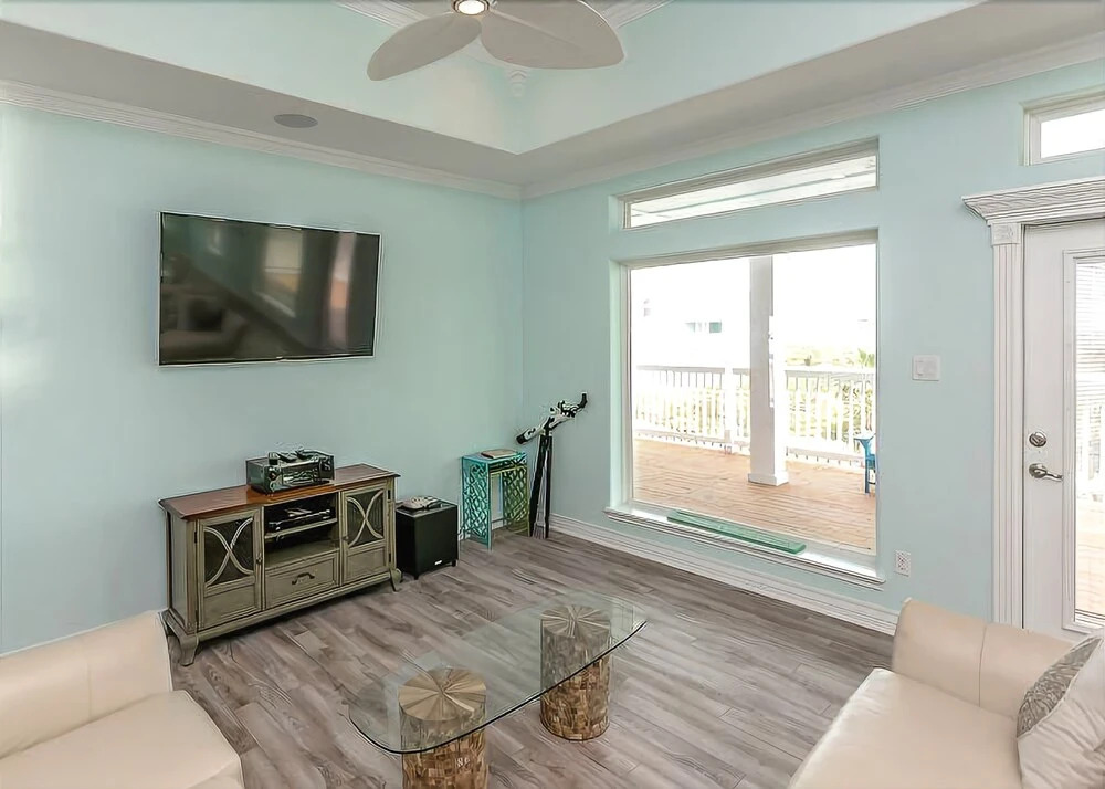 Beach Side - 5 Br Home