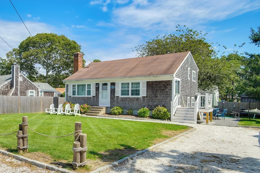 Walk to Beach: Quaint Dennis Home w/ Deck + Grill!