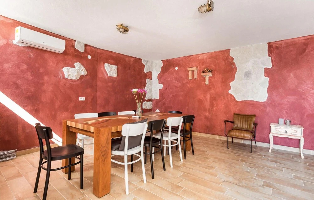 Amazing Home in Novalja With 5 Bedrooms and Wifi