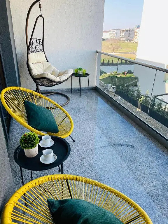 Studio Mamaia-Nord Iuliana