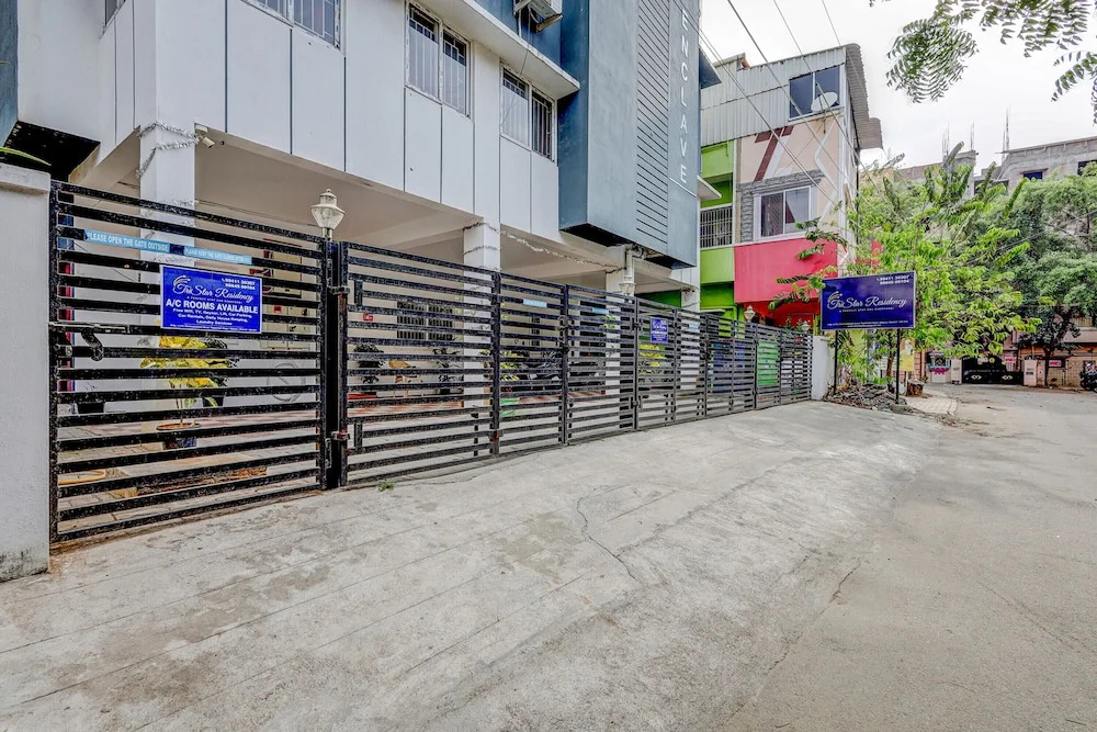 FabHotel Tristar Residency - Tambaram