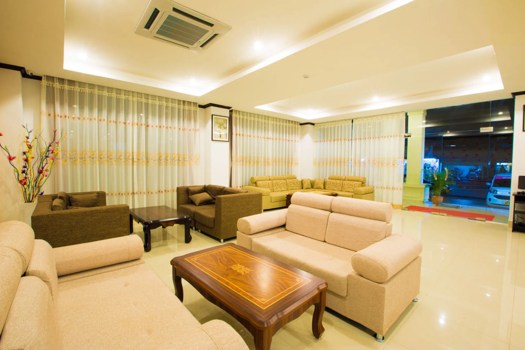 Douangchan Plaza Hotel
