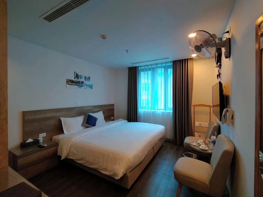 A25 Hotel - Hoàng Đạo Thúy 1