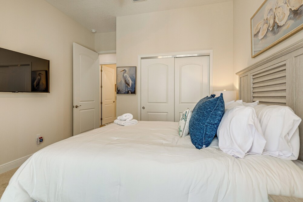 Walk to Springs, 700 Ft to Dtwn! Crystal River Gem