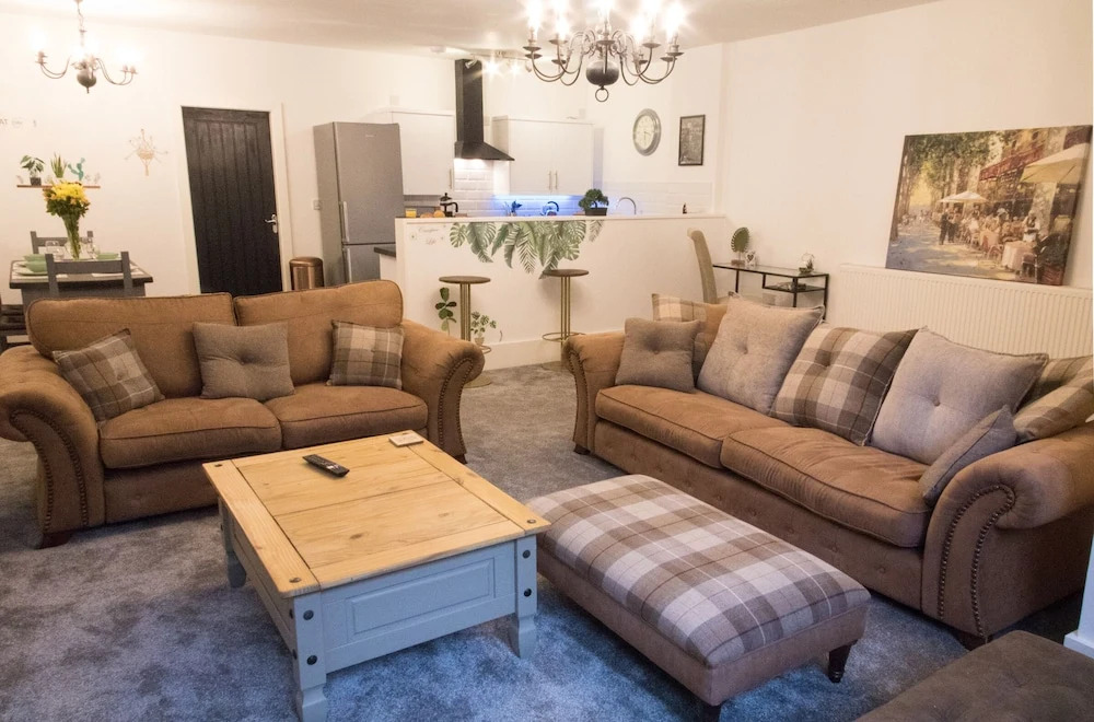 Ideal Lodgings at Thorncliffe
