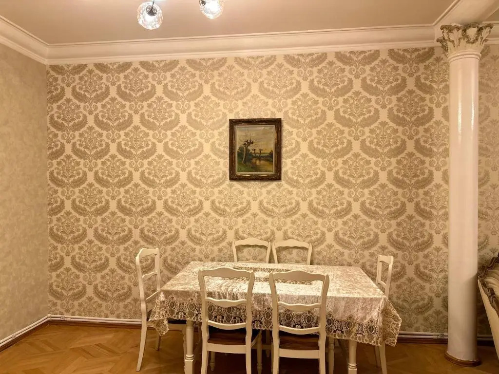 Tbilisi Suite In Queen Ketevan Avenue