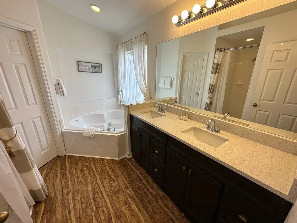 Beautiful Villa Near Disney Private Pool