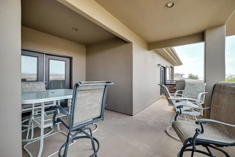 Golf Course Views & Private Deck: Mesquite Condo!