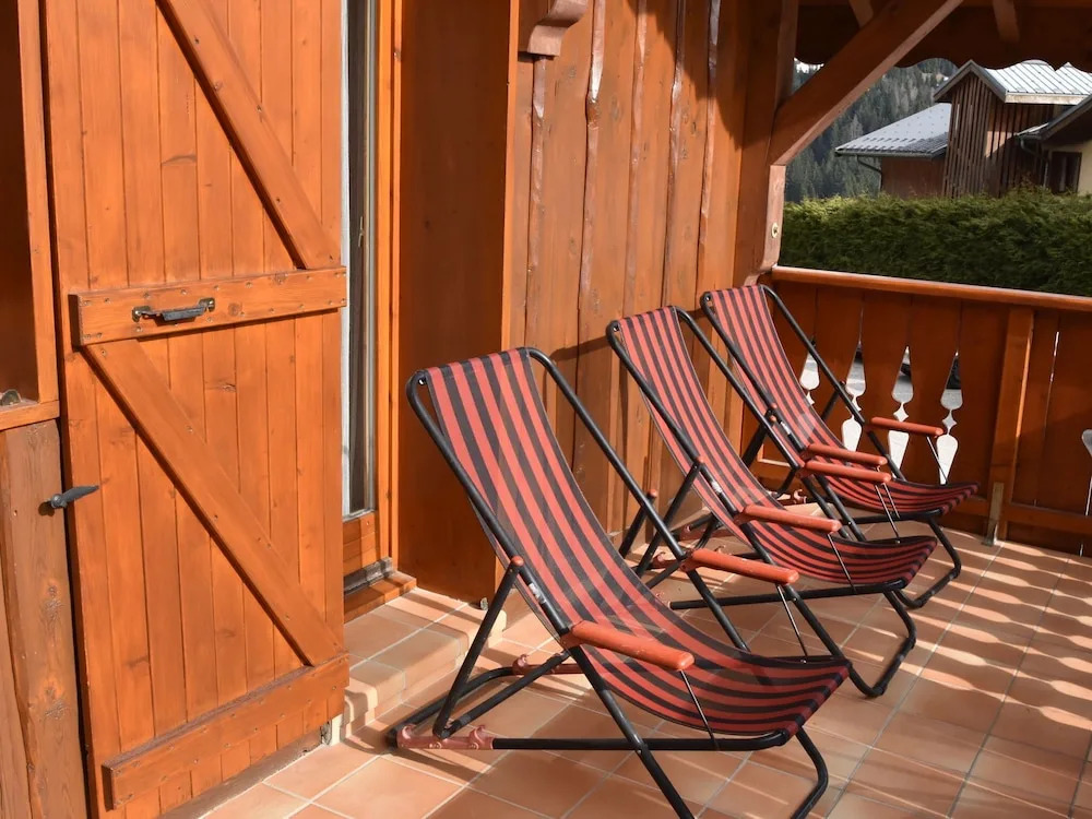 Beautiful Chalet in the Nice Village Centre, on the South