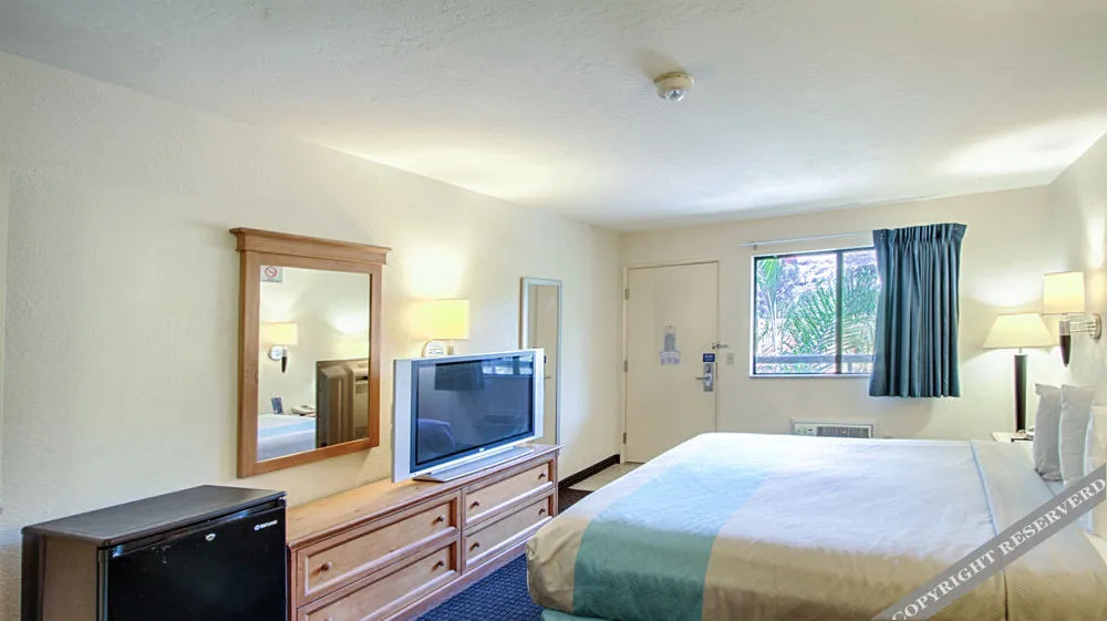 Motel 6 San Diego Mission Valley East
