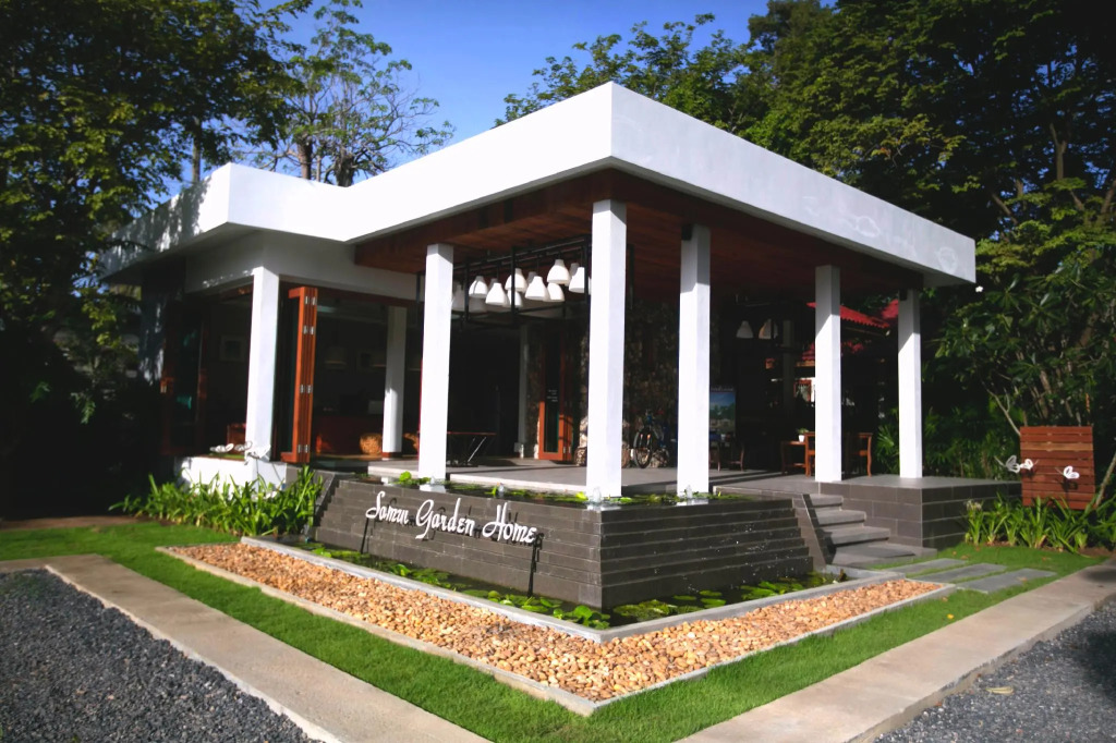 Beachfront Villa