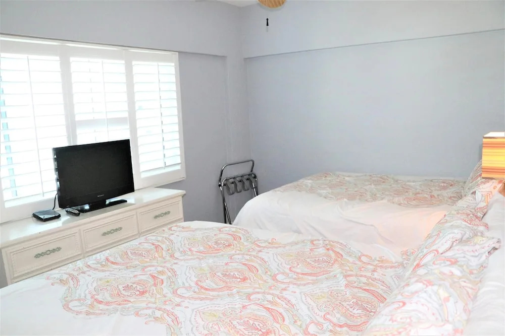Jamaica Royale - T53 - 2 Br Condo