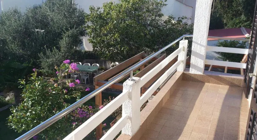 Apartments Mery