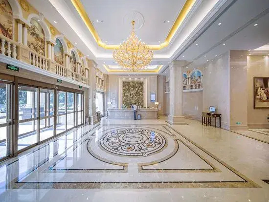 Vienna Hotel (Xiangyang Zuanshi Avenue)
