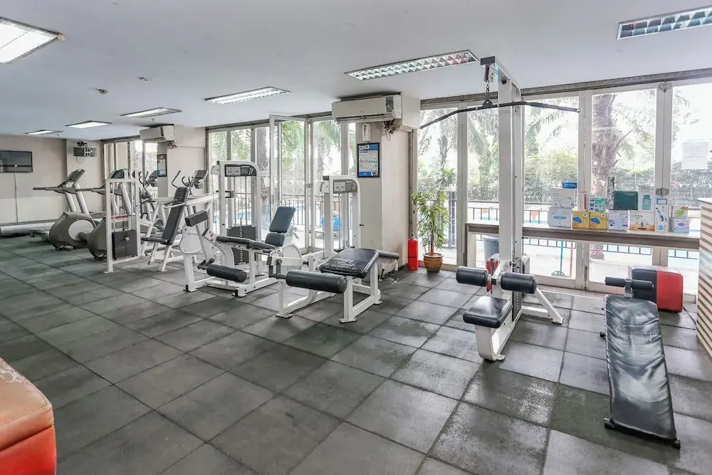Capital O 94796 Apartment Mutiara Bekasi