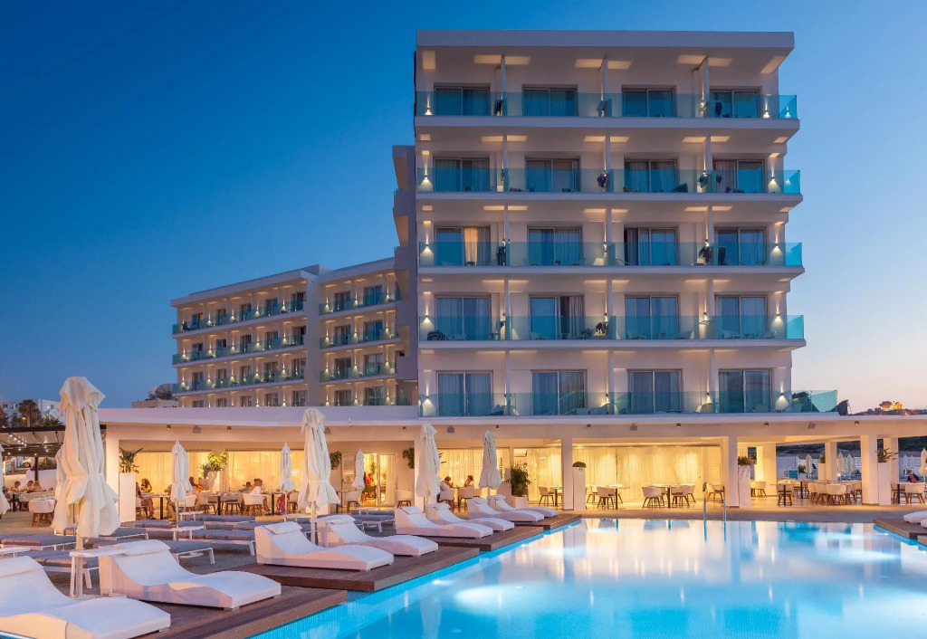 The Blue Ivy Hotel & Suites