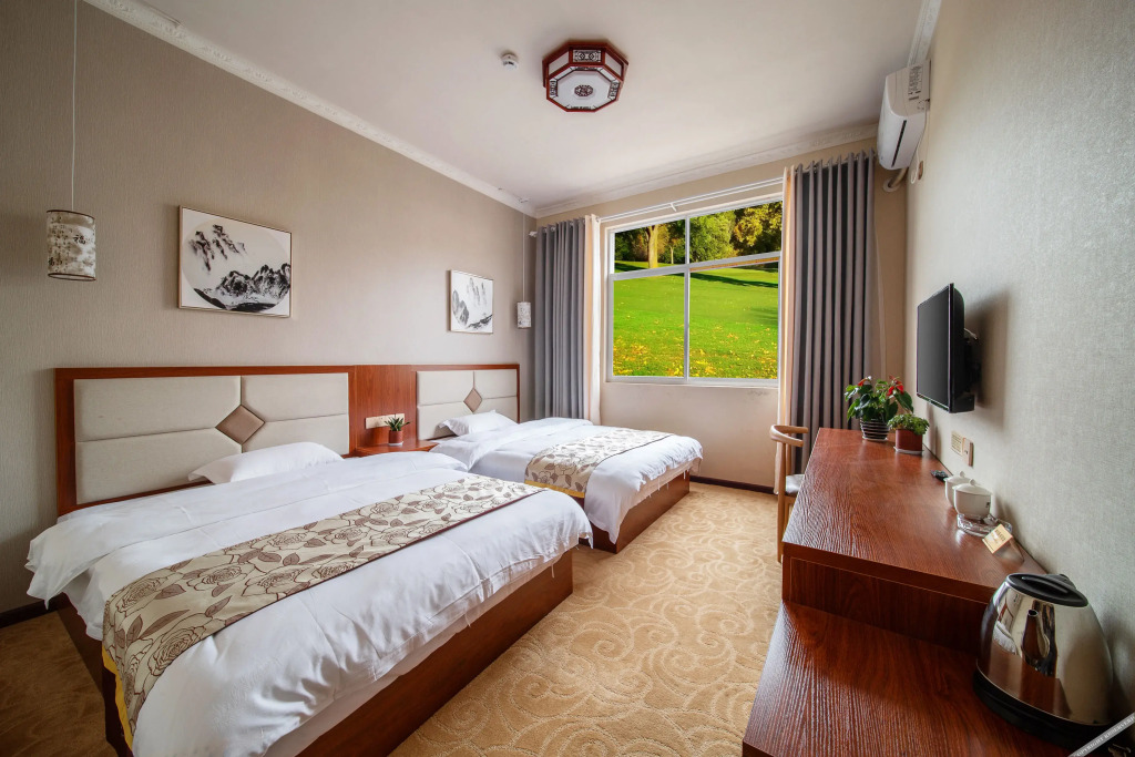 Puhua Hotel