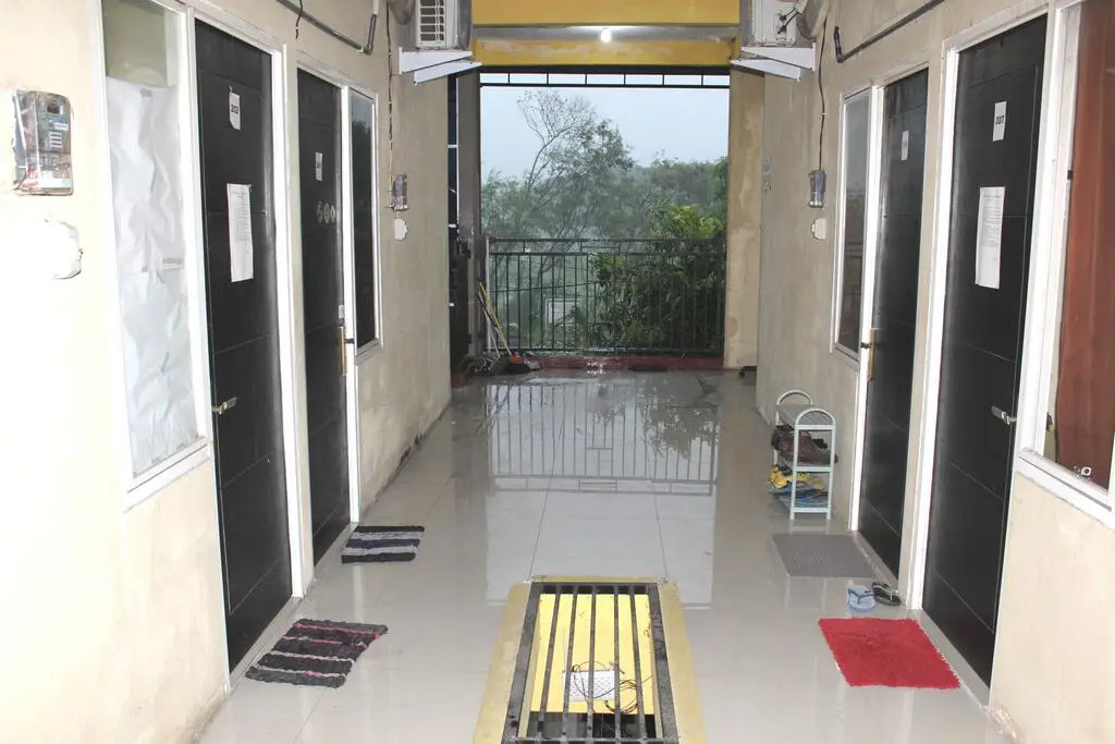 OYO Life 2982 Griya Aisyah Residence 2
