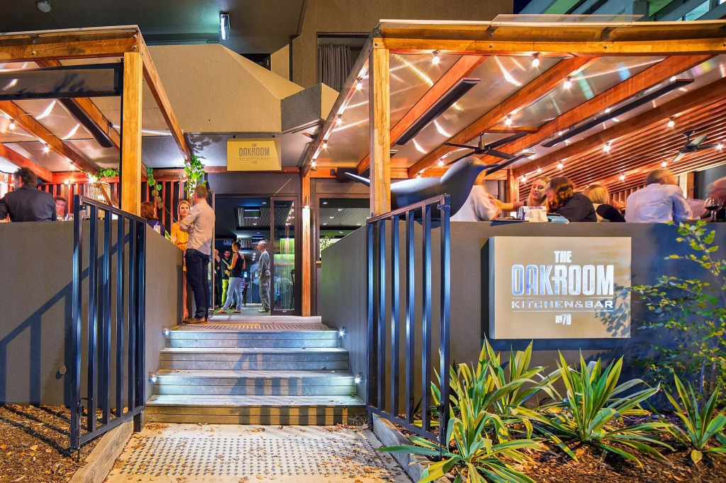 Townhouse Hotel