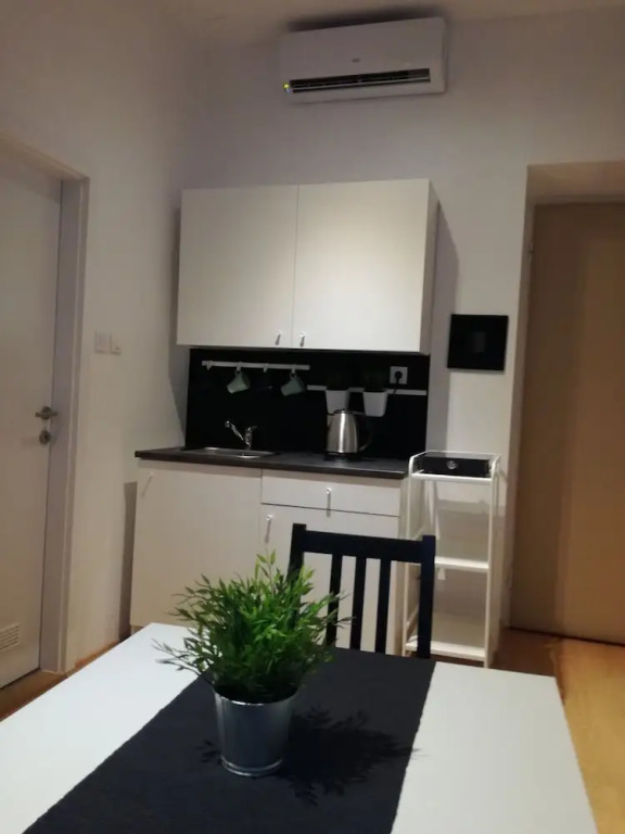 Urban Studio Apartment Adro In The City Center of Zagreb, With Parking