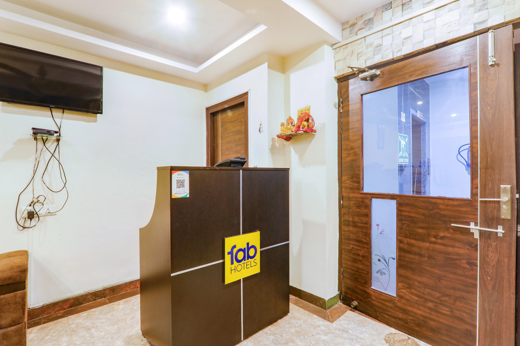 Fabhotel Shree Pushpraj