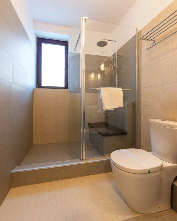Torres Poiana Boutique