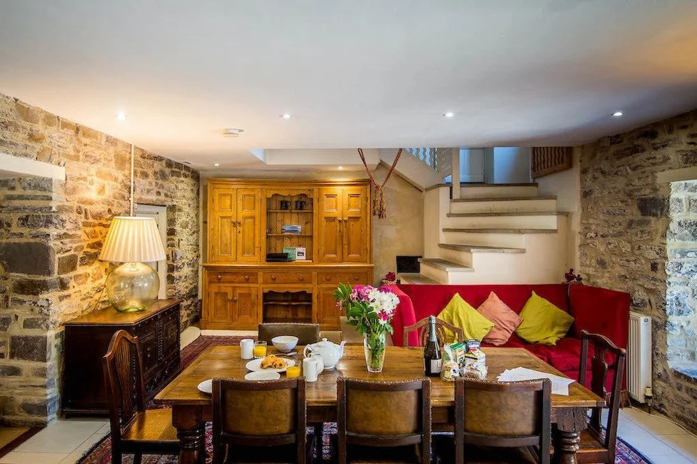 Great House - A Grand Georgian Luxury Retreat with Heated Outdoor Pool