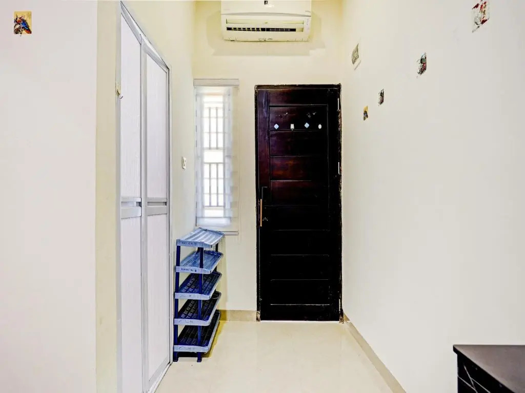 OYO 90366 Homestay 81 Baloi
