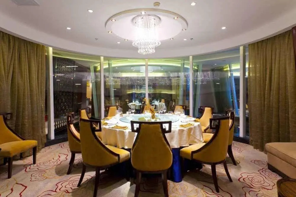 Qingdao Celebrity Hotel