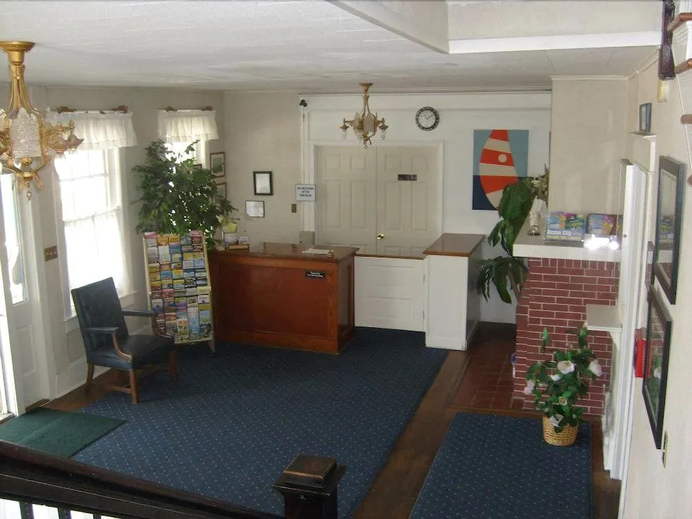 Surf Villa Hotel