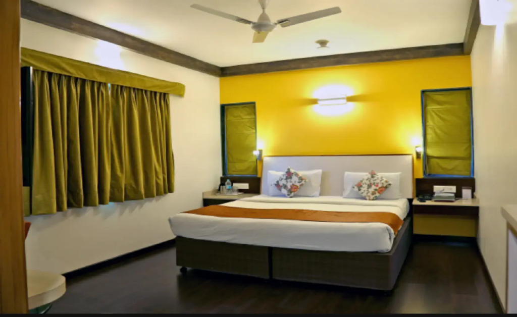 Hotel Vrishali Executive