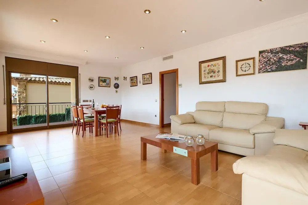 Marina in Blanes With 6 Bedrooms and 4 Bathrooms