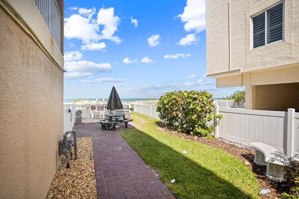 Oceanside 302