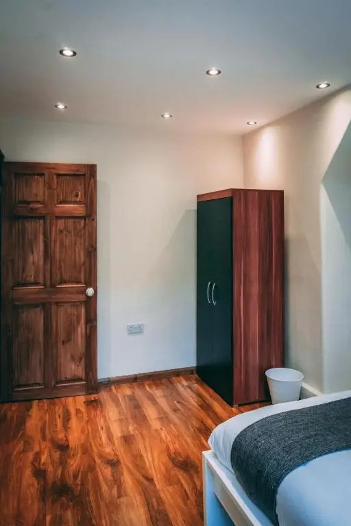 Hotel Quality Stay,2 bed Apartment near the City Centre, 2min Walk from Metro Station