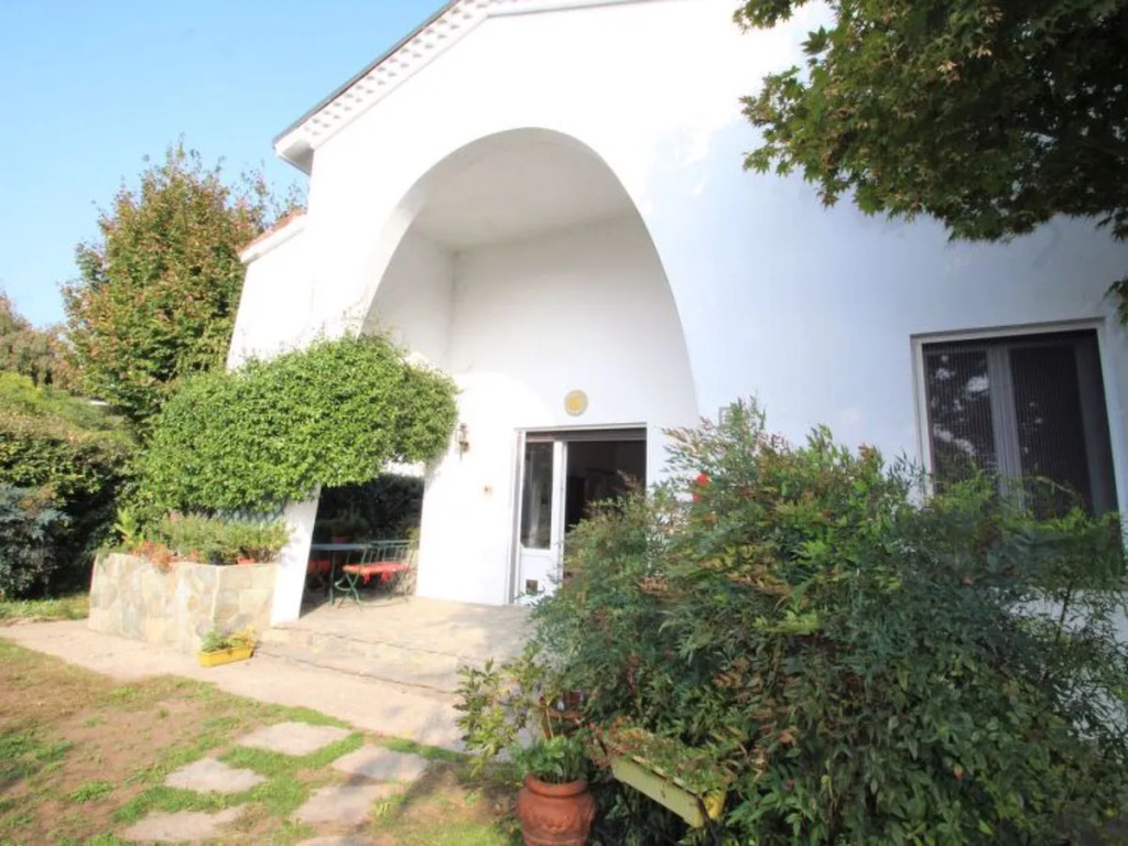House Bruna Angera