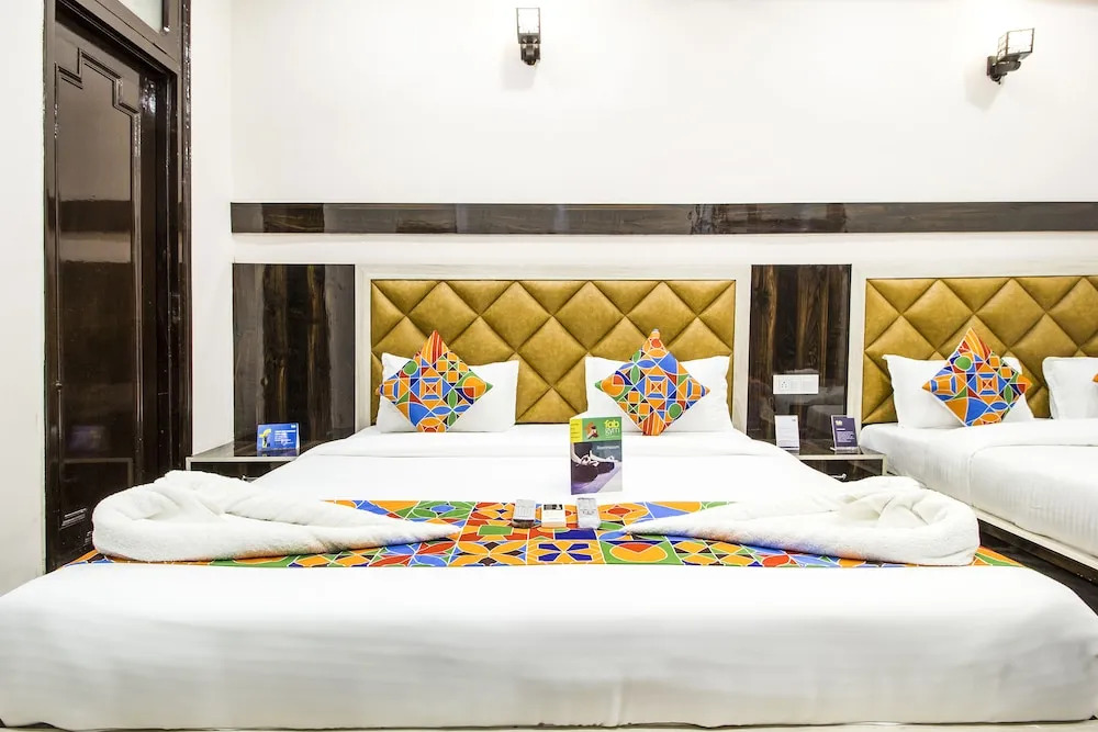FabHotel Sant Homestay Golden Temple