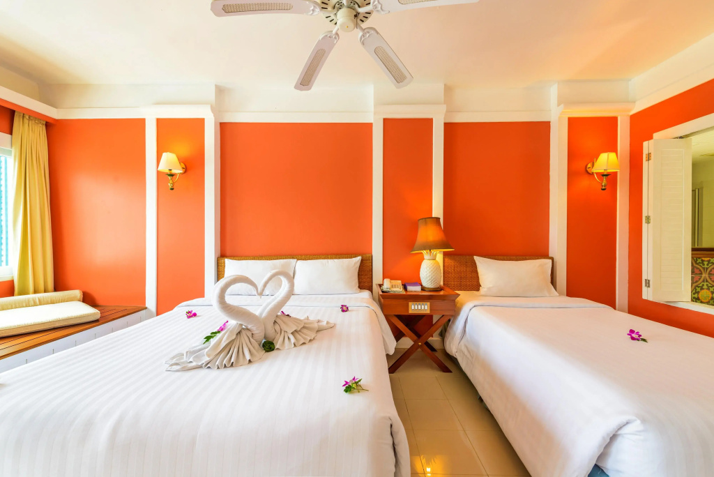 Andaman Seaview, Karon Beach - SHA Plus