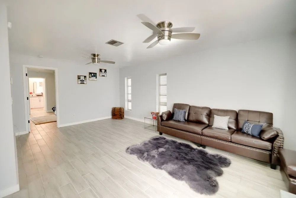 Canal Access & Private Pool: Cape Coral Oasis!