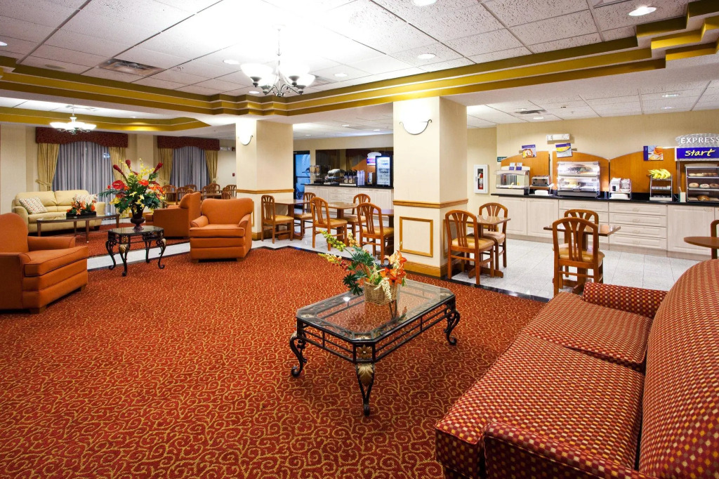 Holiday Inn Express Vero Beach-West I-95 by IHG