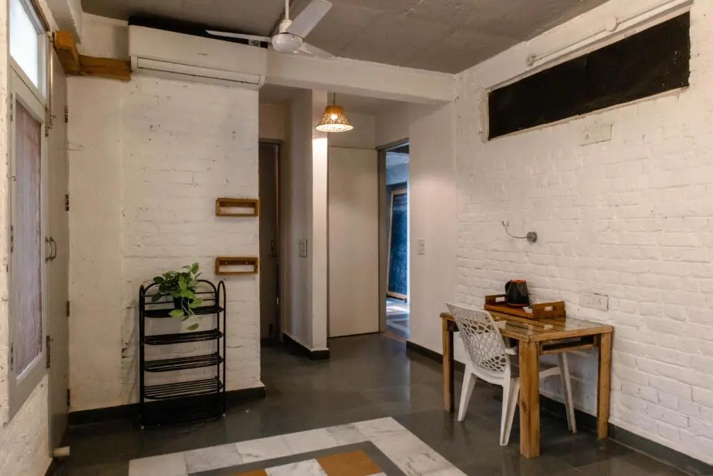 Jugaad Hostels