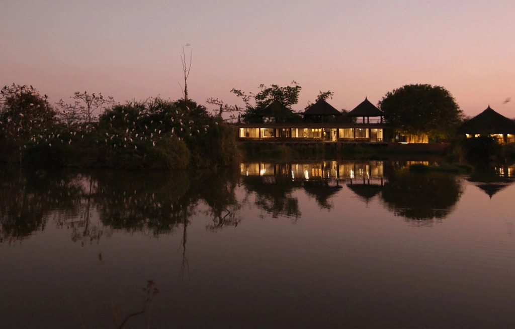 Hampi’s Feathers Resort