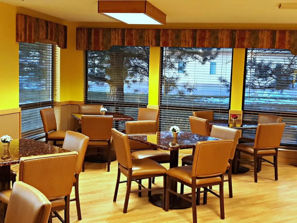 Horse Creek Inn
