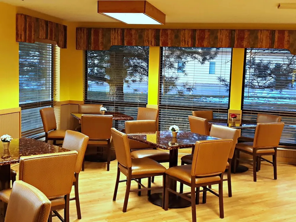 Horse Creek Inn