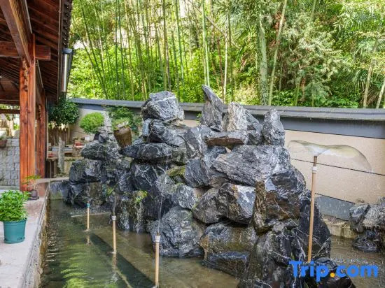 Anji Xinyutian Yishan Huanjing Holiday Homestay