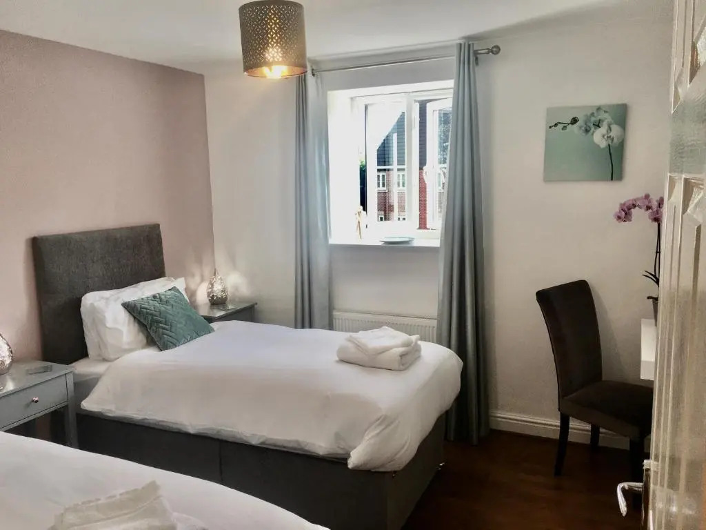 Relaxedly Superior Short Stays-The Orchid